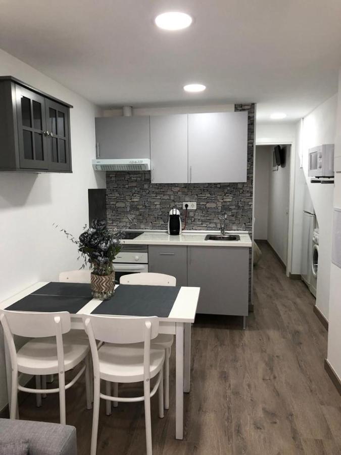 Alojamiento Karina Apartment Les Exterior foto