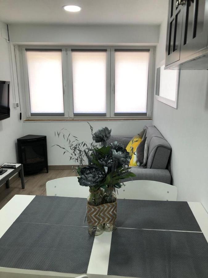 Alojamiento Karina Apartment Les Exterior foto