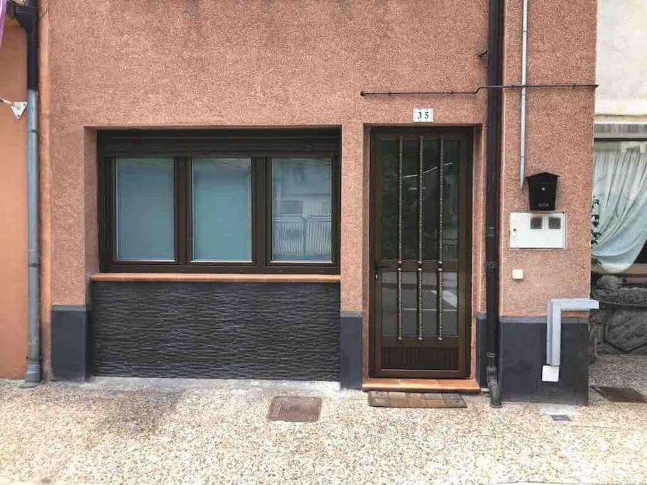 Alojamiento Karina Apartment Les Exterior foto